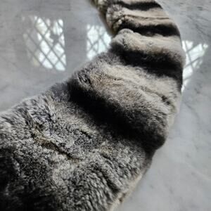 CHINCHILLA Real Fur Luxury Scarf Collar Quilted Back Gray Stripe